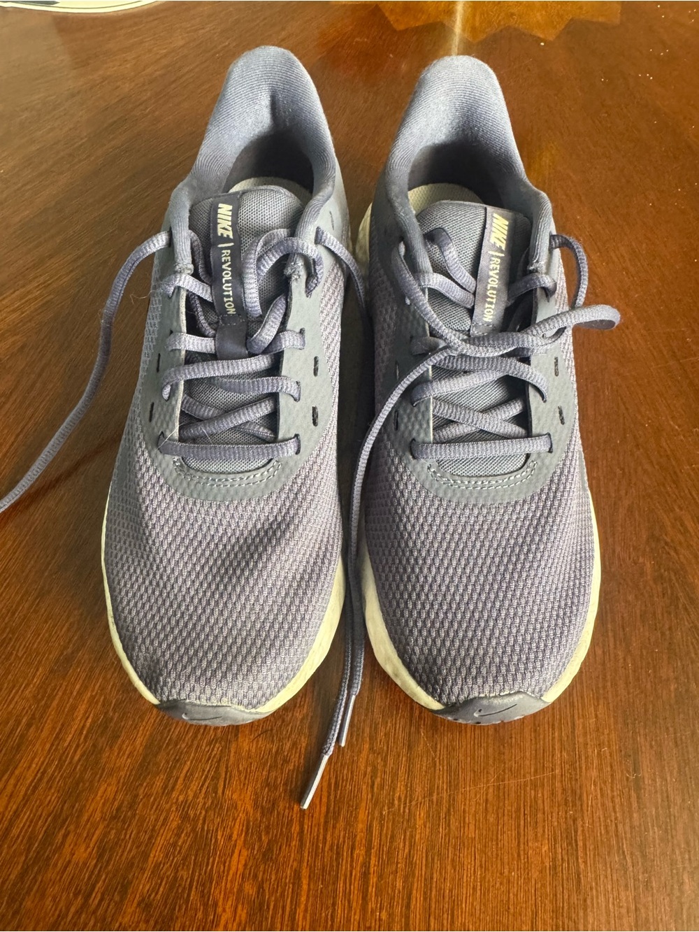 Nike Revolution Women’s Purple Periwinkle Mesh Sneaker Running Shoes Size 8.5